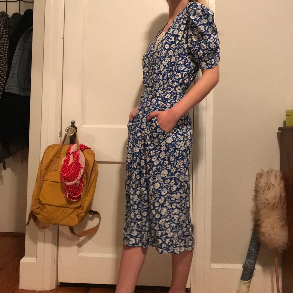 Vintage floral midi dress